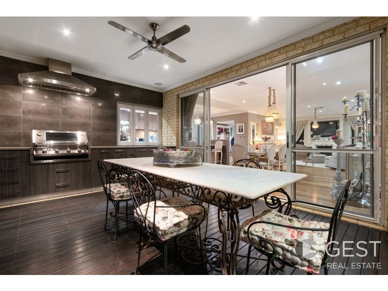 16 MONTICELLO MEANDER, Landsdale WA 6065