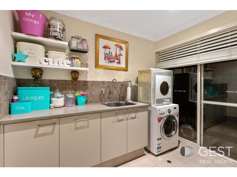 16 MONTICELLO MEANDER, Landsdale WA 6065