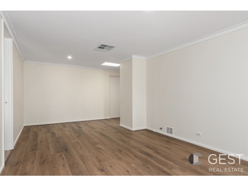 5 MEANDER WAY, Maddington WA 6109