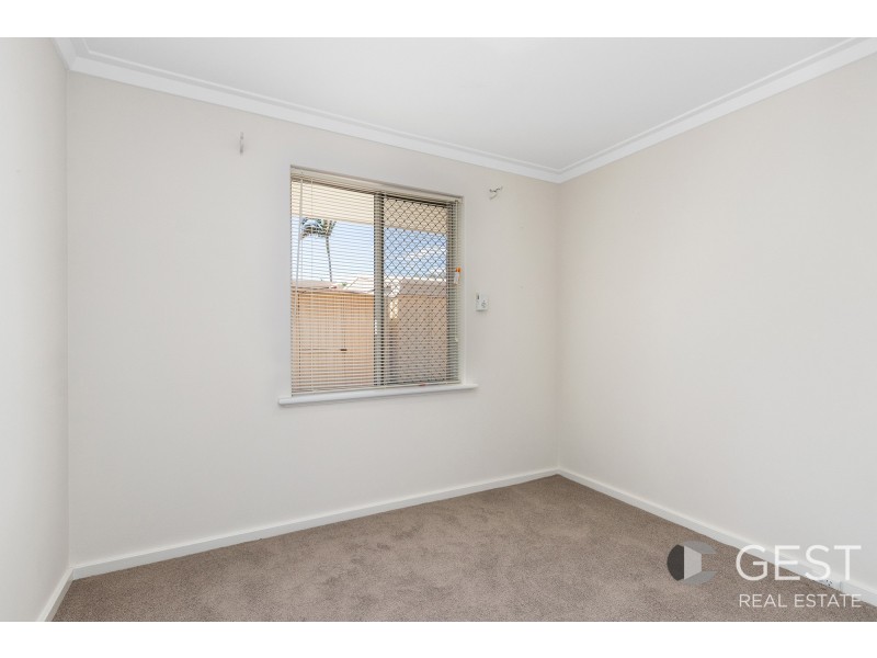 5 MEANDER WAY, Maddington WA 6109