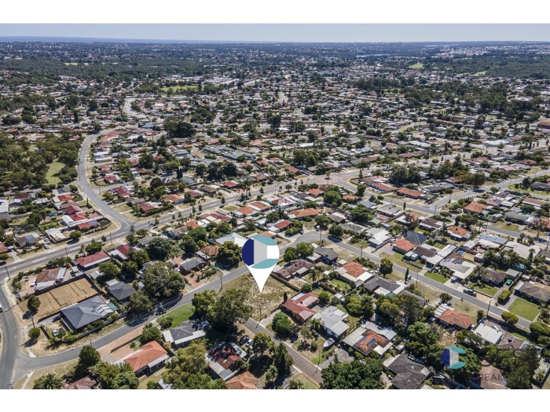 2/8 Bendix Way, Girrawheen WA 6064