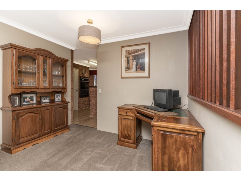 12 CROMWELL ROAD, Alexander Heights WA 6064