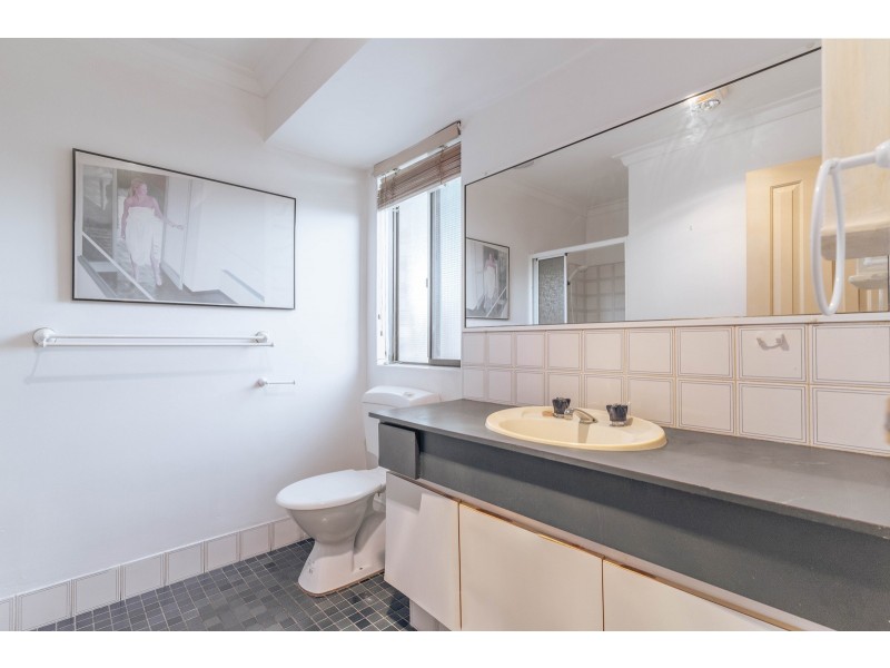 12 CROMWELL ROAD, Alexander Heights WA 6064