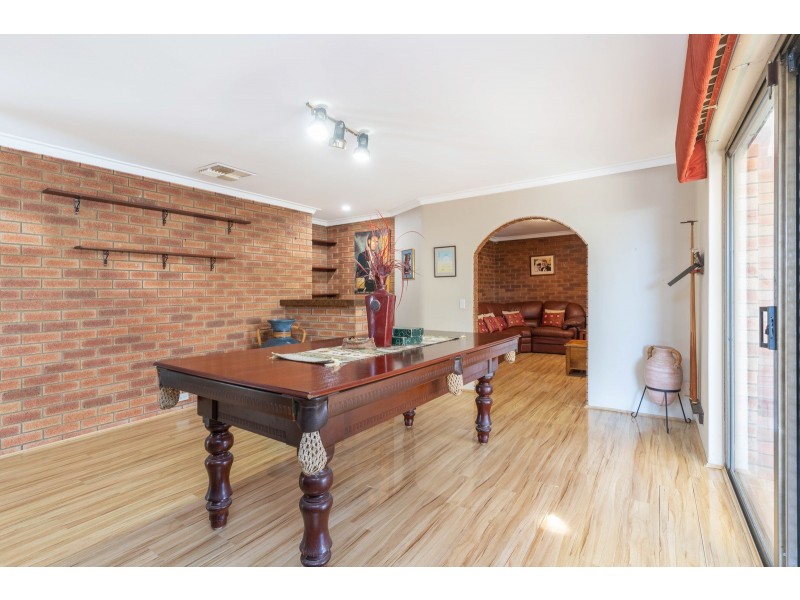 12 CROMWELL ROAD, Alexander Heights WA 6064