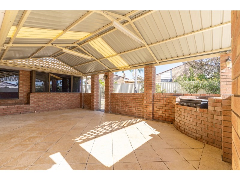 12 CROMWELL ROAD, Alexander Heights WA 6064