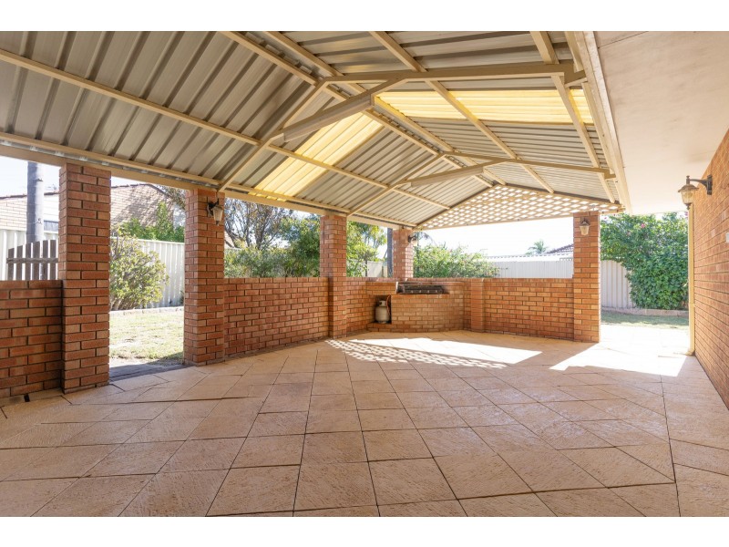 12 CROMWELL ROAD, Alexander Heights WA 6064