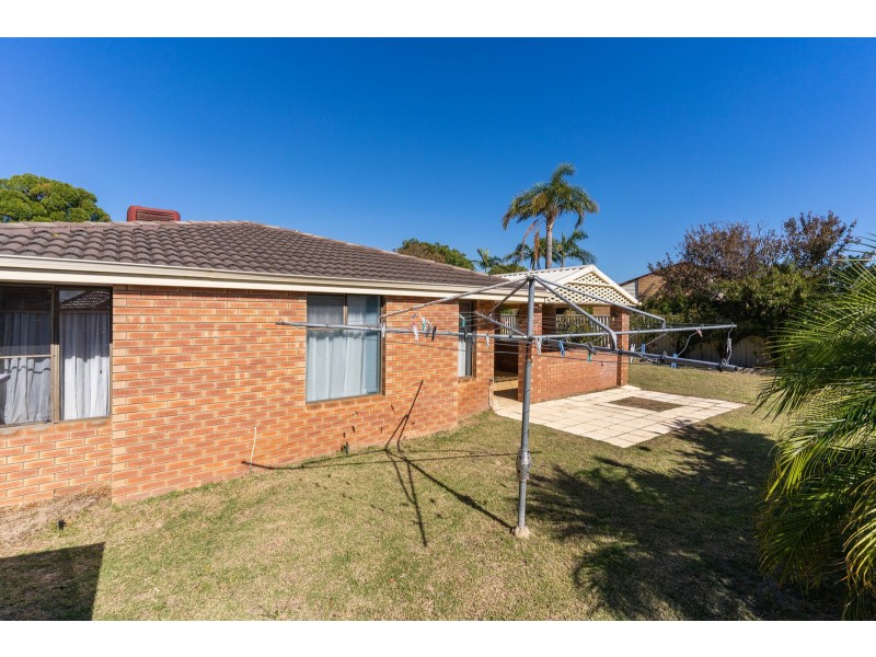 12 CROMWELL ROAD, Alexander Heights WA 6064