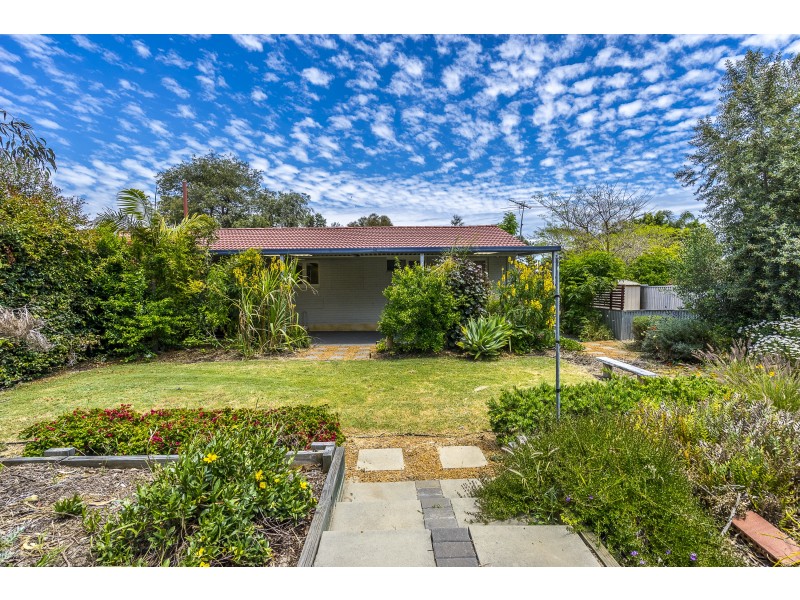 13/26A CONNELL WAY, Girrawheen WA 6064