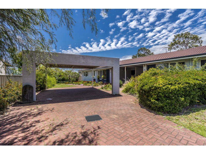 13/26A CONNELL WAY, Girrawheen WA 6064