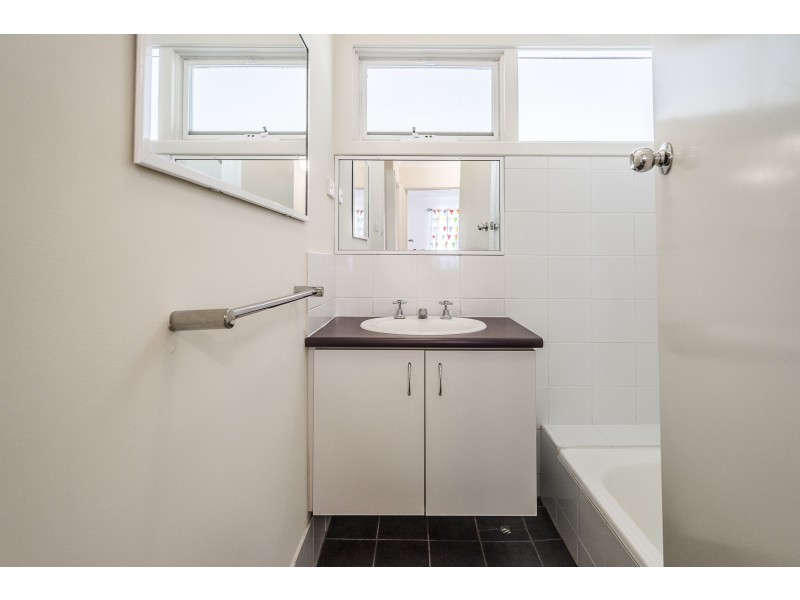 13/26A CONNELL WAY, Girrawheen WA 6064