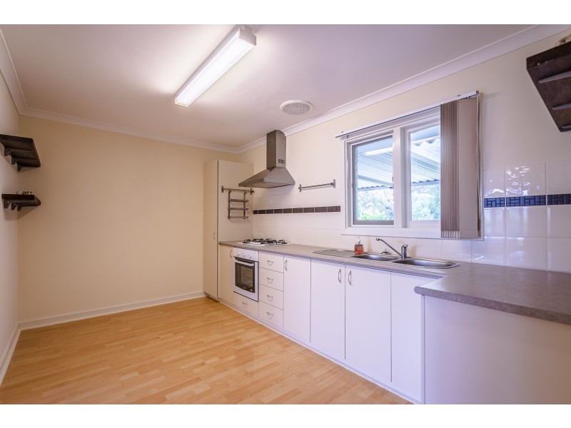 13/26A CONNELL WAY, Girrawheen WA 6064