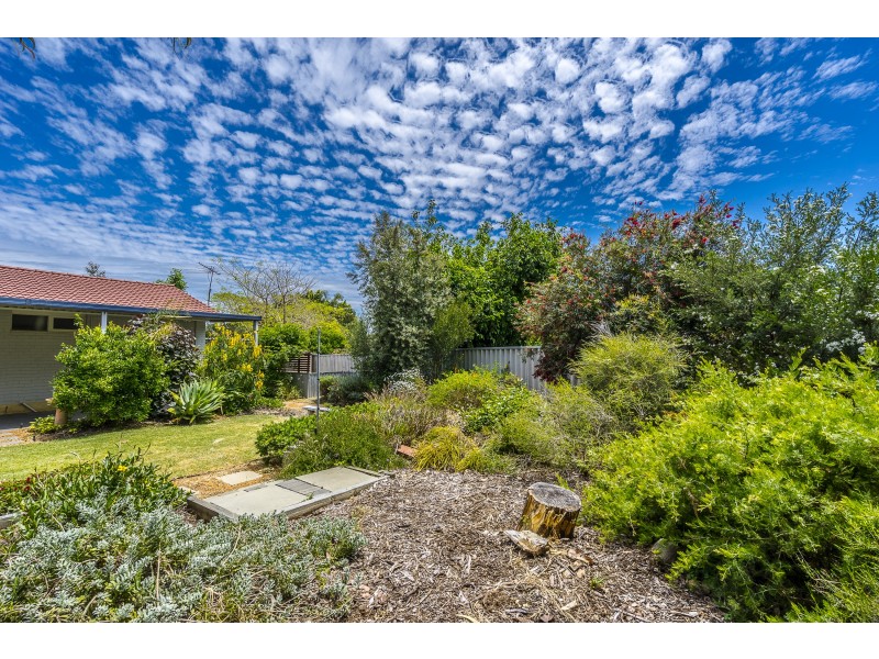 13/26A CONNELL WAY, Girrawheen WA 6064