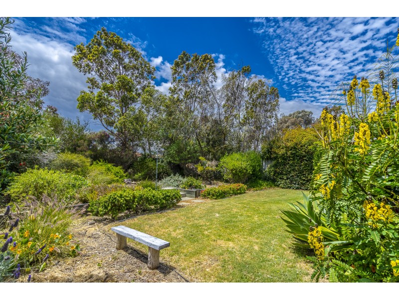 13/26A CONNELL WAY, Girrawheen WA 6064