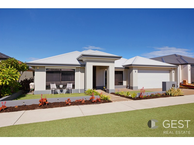 21 SAVERNE WAY, Landsdale WA 6065