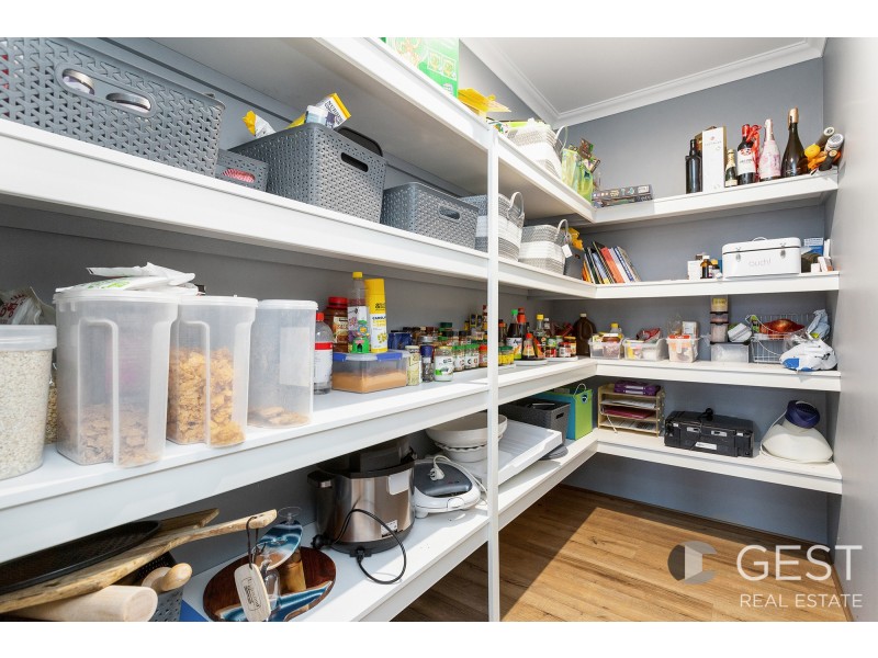 21 SAVERNE WAY, Landsdale WA 6065