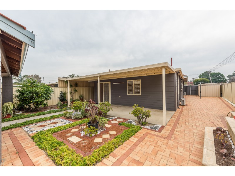 29A WINTERTON WAY, Girrawheen WA 6064