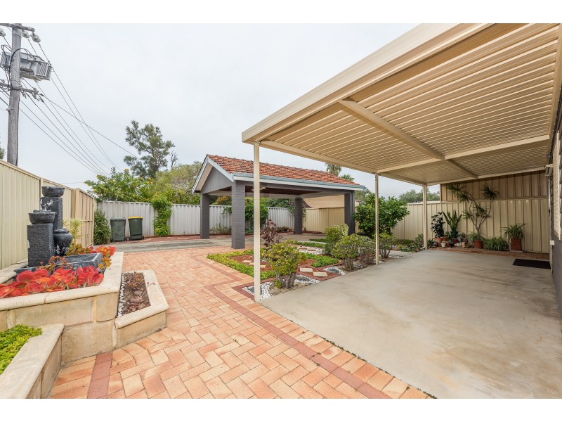 29A WINTERTON WAY, Girrawheen WA 6064