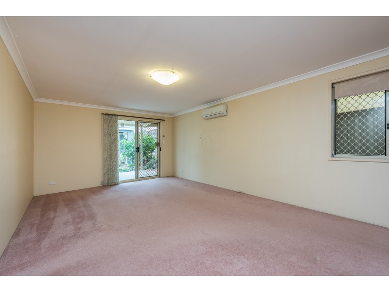 29A WINTERTON WAY, Girrawheen WA 6064