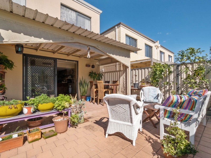 30/68 FISHER STREET, Belmont WA 6104