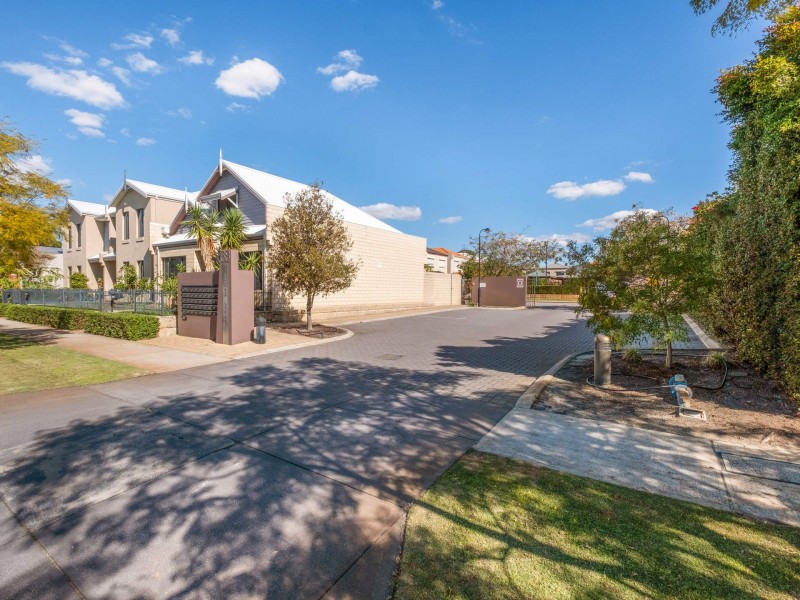 30/68 FISHER STREET, Belmont WA 6104