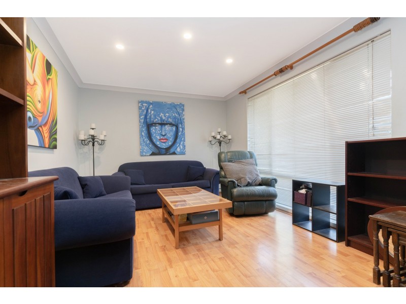 91 HILLCREST ROAD, Alexander Heights WA 6064