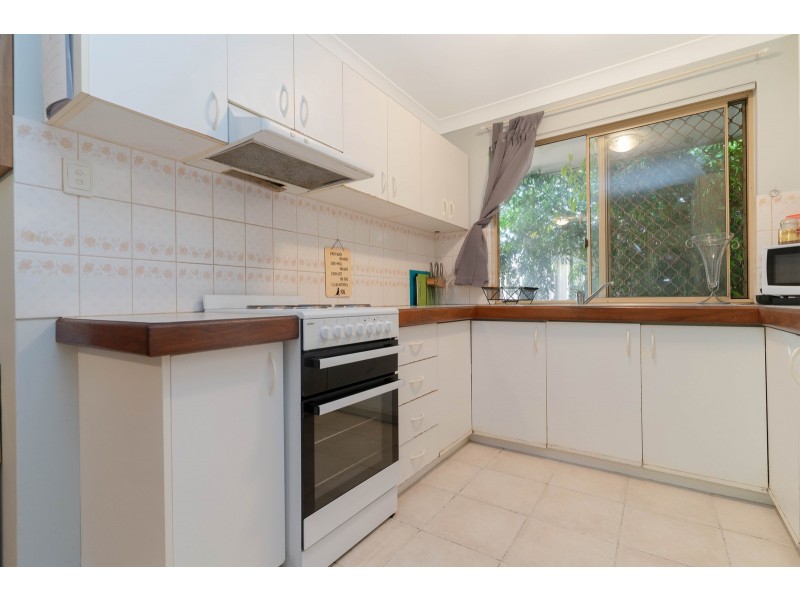 91 HILLCREST ROAD, Alexander Heights WA 6064