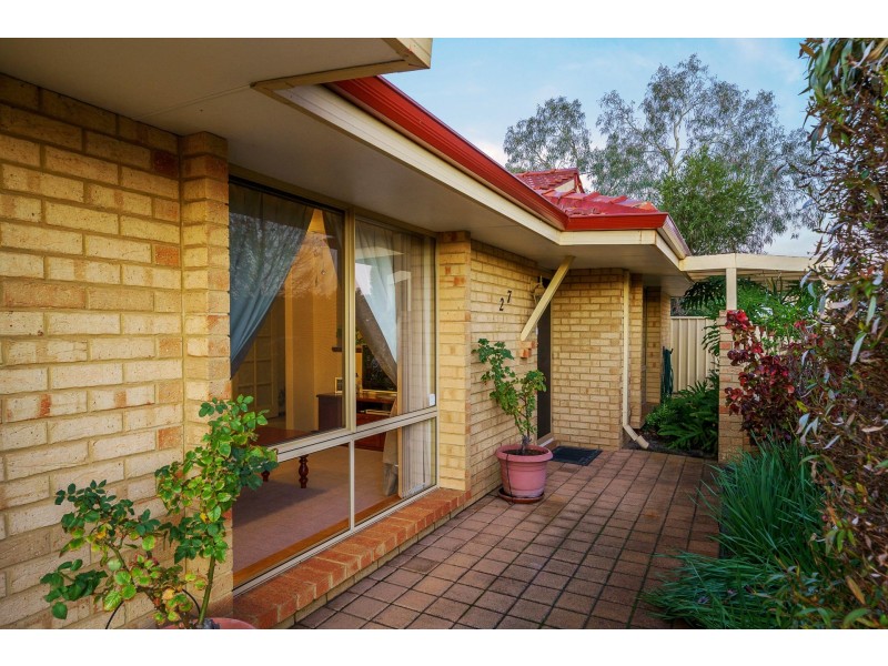 27 ADDLEWELL GLEN, Kiara WA 6054