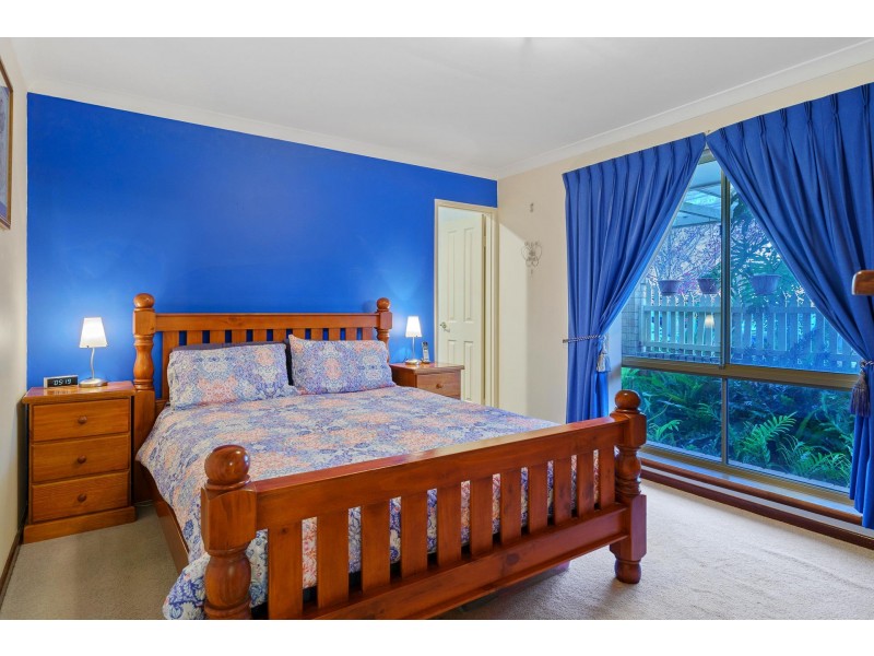 27 ADDLEWELL GLEN, Kiara WA 6054