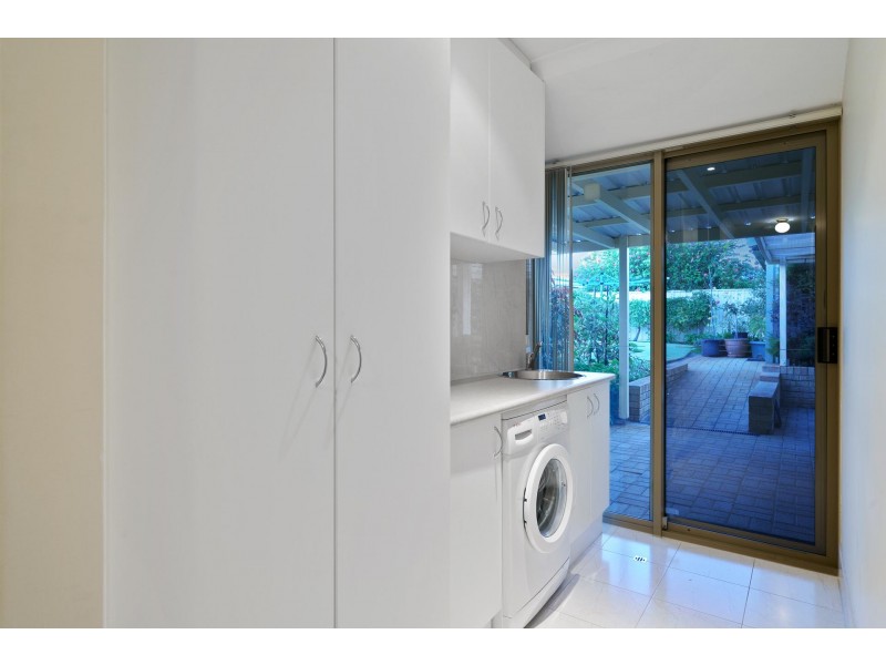 27 ADDLEWELL GLEN, Kiara WA 6054