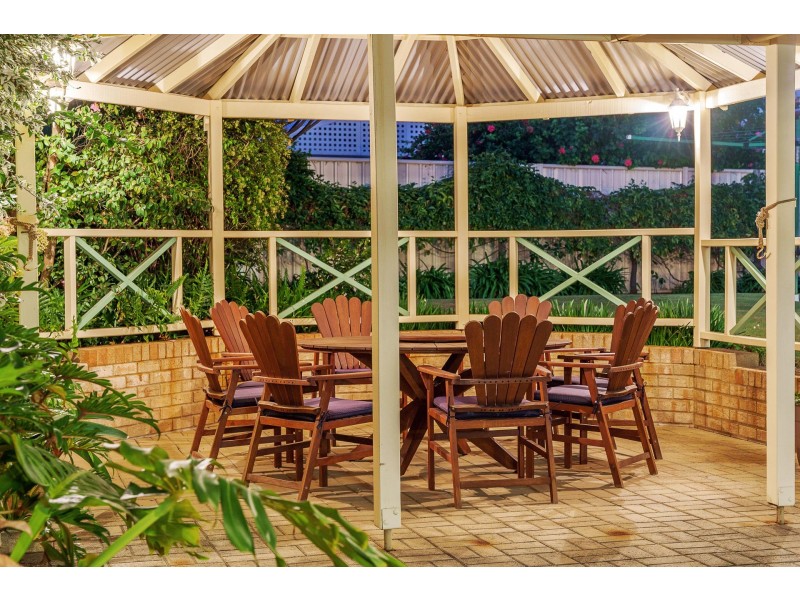 27 ADDLEWELL GLEN, Kiara WA 6054