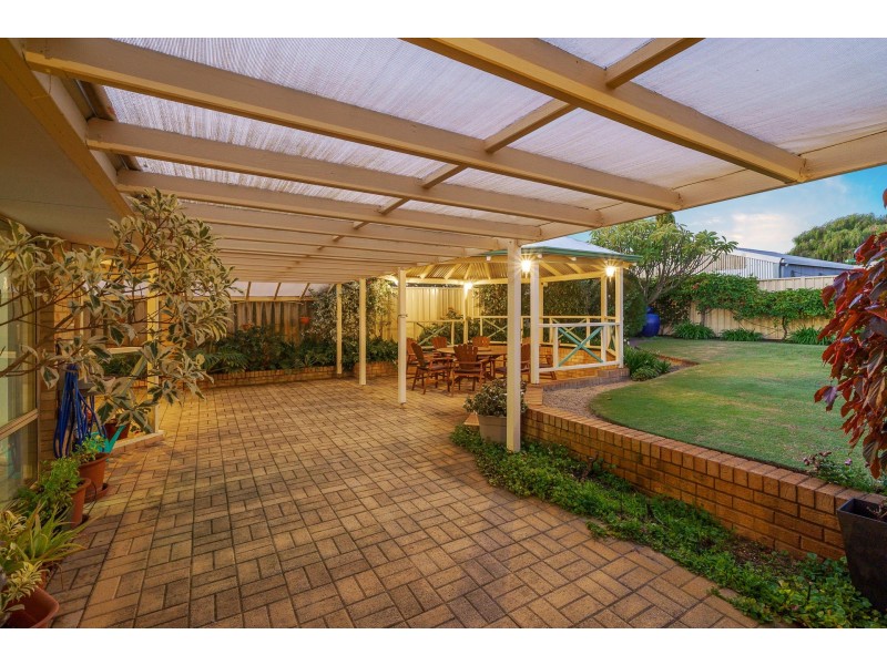 27 ADDLEWELL GLEN, Kiara WA 6054