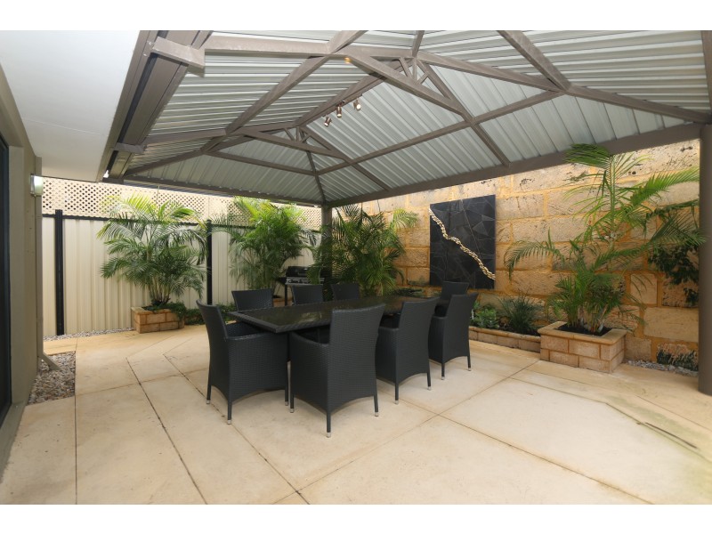 34 LITCHFIELD CRESCENT, Carramar WA 6031