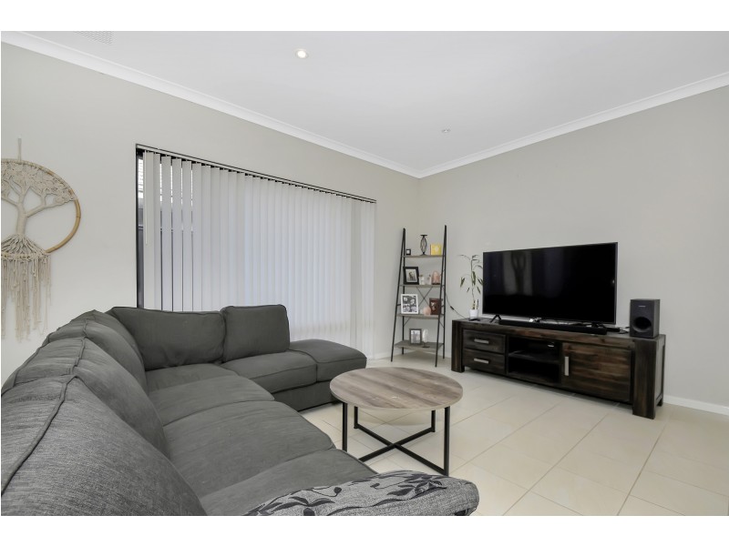 7 Vivante Loop, Landsdale WA 6065