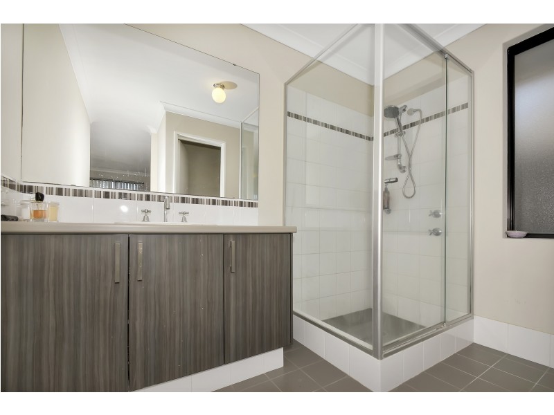 7 Vivante Loop, Landsdale WA 6065