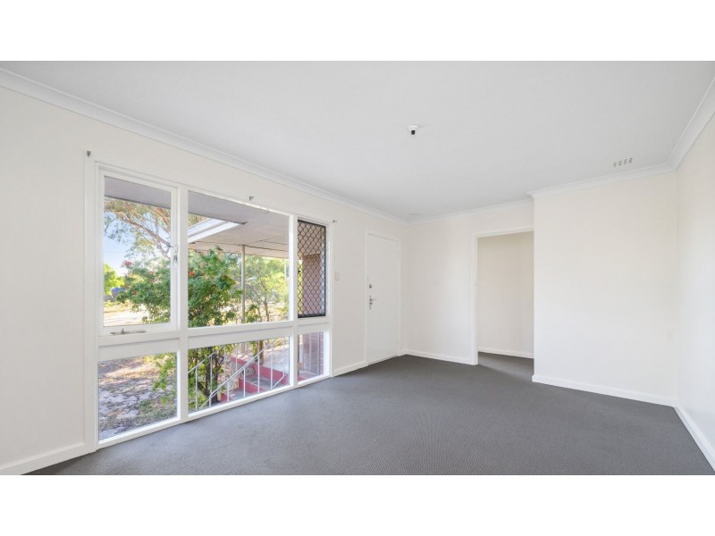 10 ROCHFORD WAY, Girrawheen WA 6064