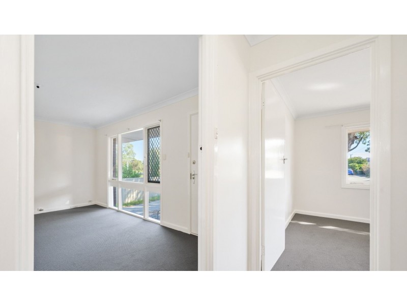 10 ROCHFORD WAY, Girrawheen WA 6064