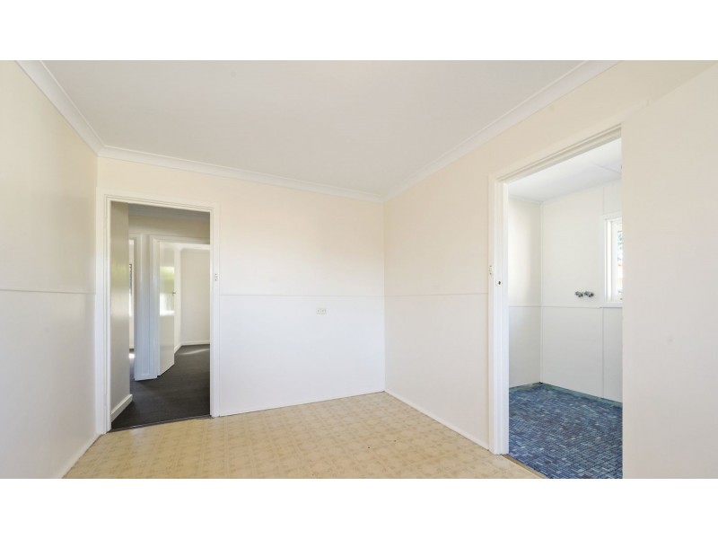 10 ROCHFORD WAY, Girrawheen WA 6064