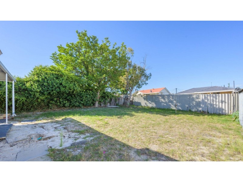 10 ROCHFORD WAY, Girrawheen WA 6064