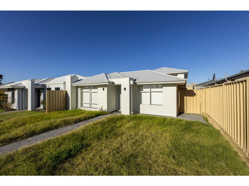 21 FERRARA WAY, Girrawheen WA 6064