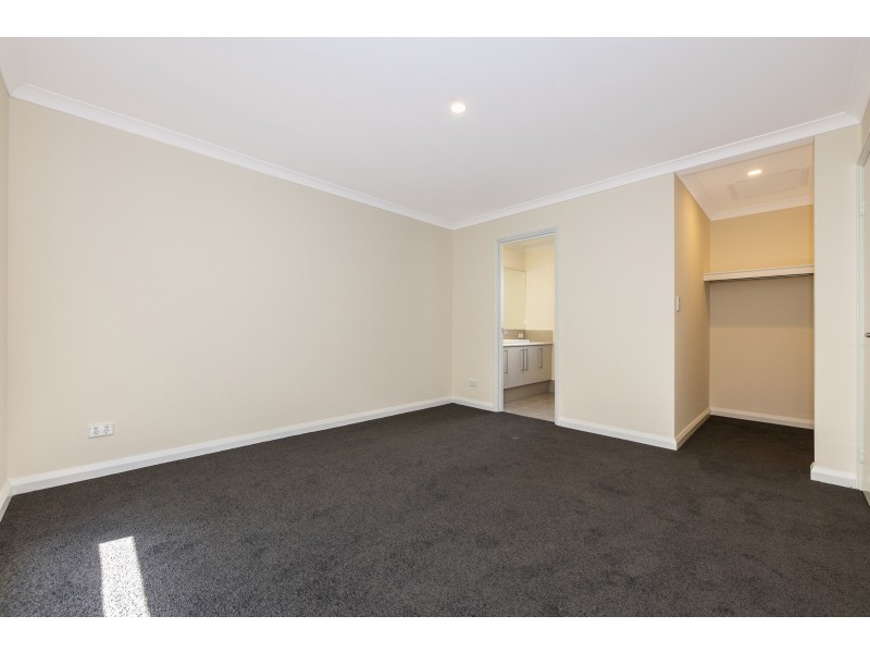 21 FERRARA WAY, Girrawheen WA 6064