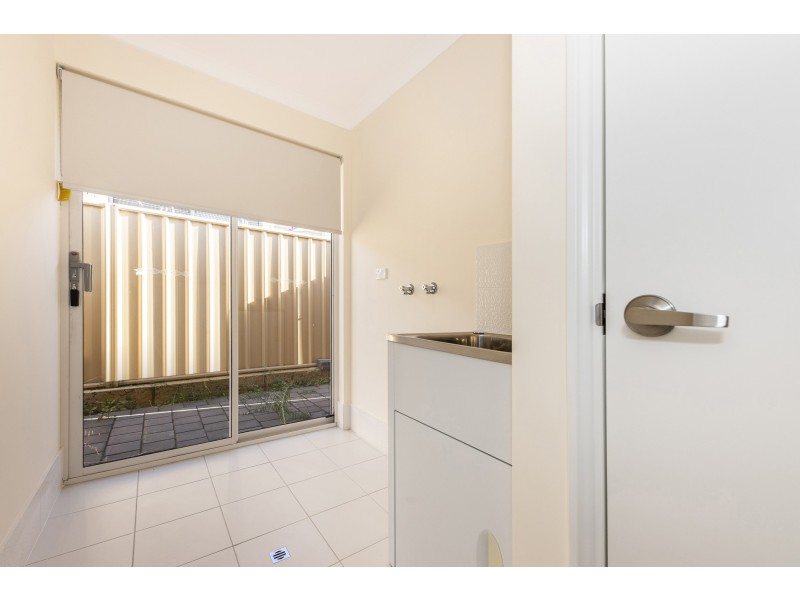 21 FERRARA WAY, Girrawheen WA 6064