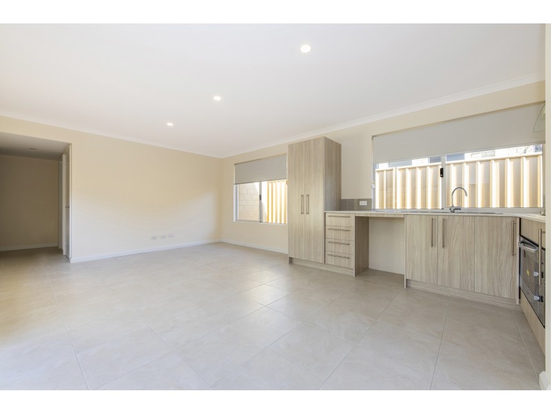 21 FERRARA WAY, Girrawheen WA 6064