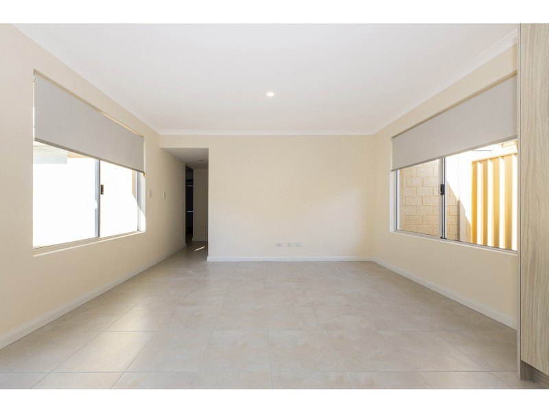 21 FERRARA WAY, Girrawheen WA 6064