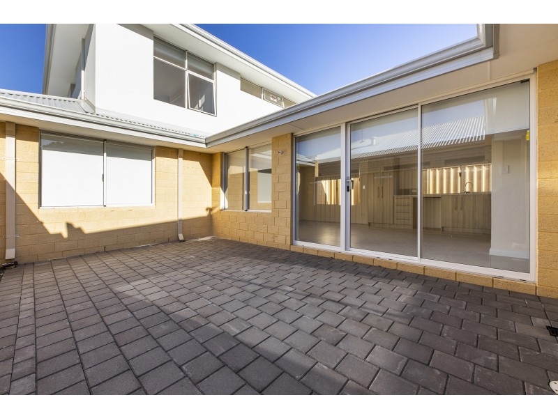 21 FERRARA WAY, Girrawheen WA 6064