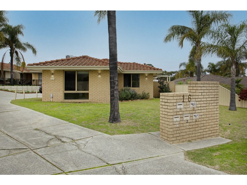 4/16 BURHAM COURT, Marangaroo WA 6064