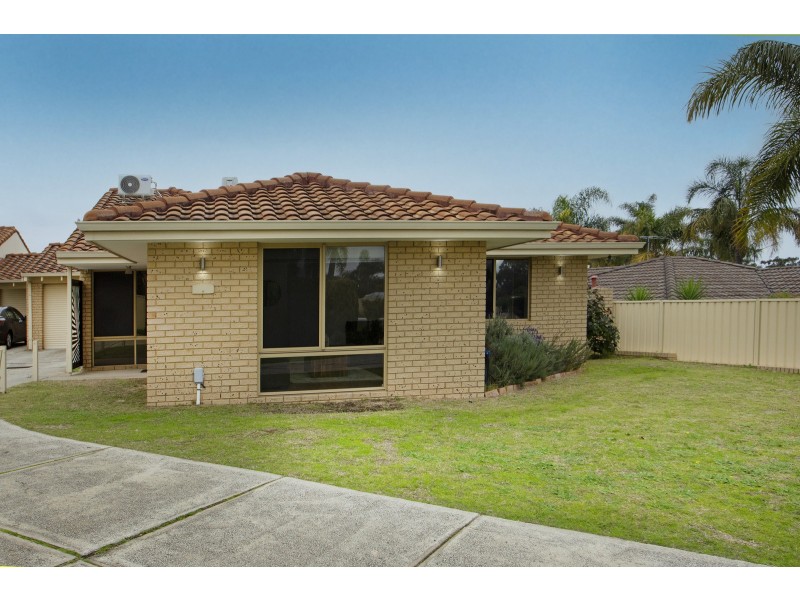 4/16 BURHAM COURT, Marangaroo WA 6064