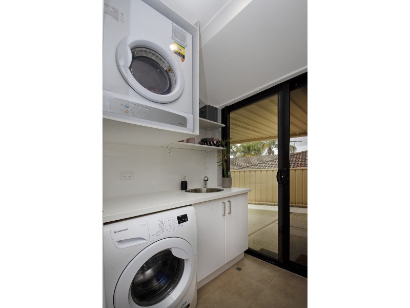 4/16 BURHAM COURT, Marangaroo WA 6064