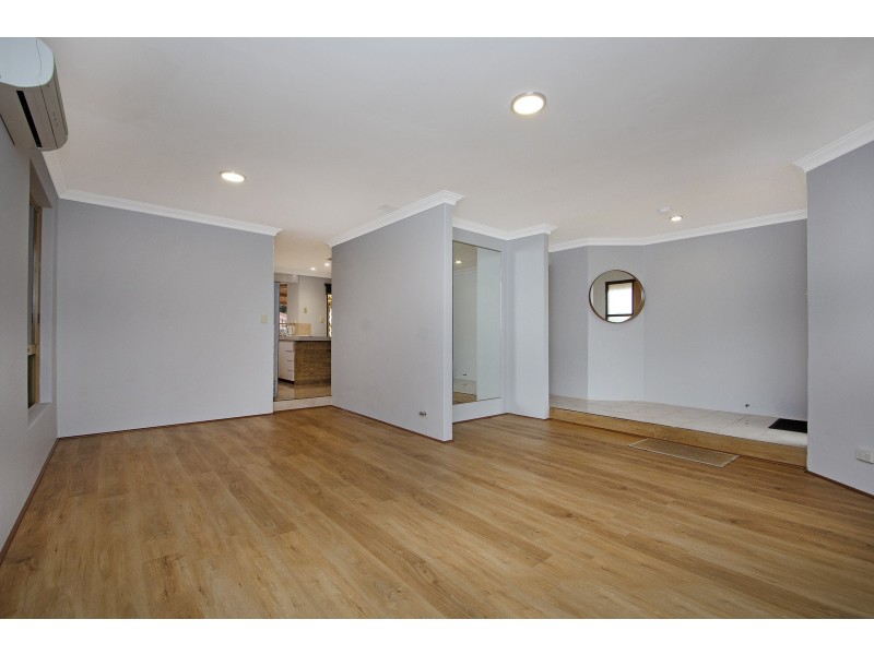 11 ELLARA COURT, Alexander Heights WA 6064