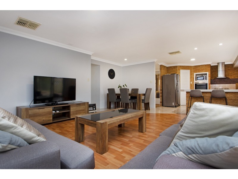 11 ELLARA COURT, Alexander Heights WA 6064