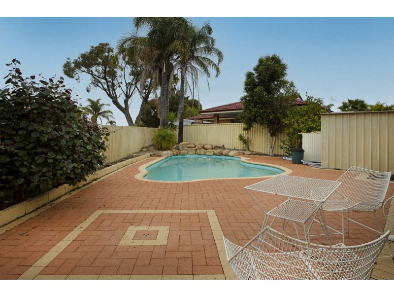 11 ELLARA COURT, Alexander Heights WA 6064